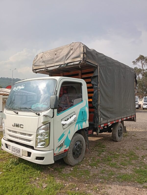 Jmc Jx 1044TC4 MT 28000 CC TD 4X2 AA ABS (Modelo 2022) - Image 3